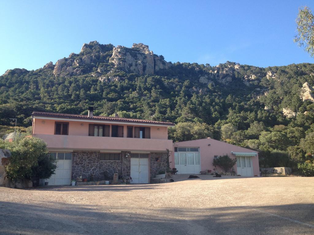 Agriturismo Monte Pino Telti Εξωτερικό φωτογραφία